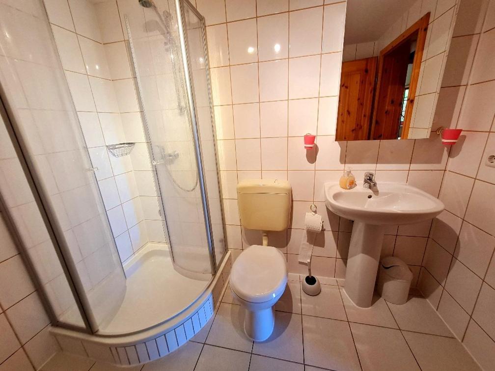 Alte Und Neue Buednerei Apartment Groß Zicker Bagian luar foto